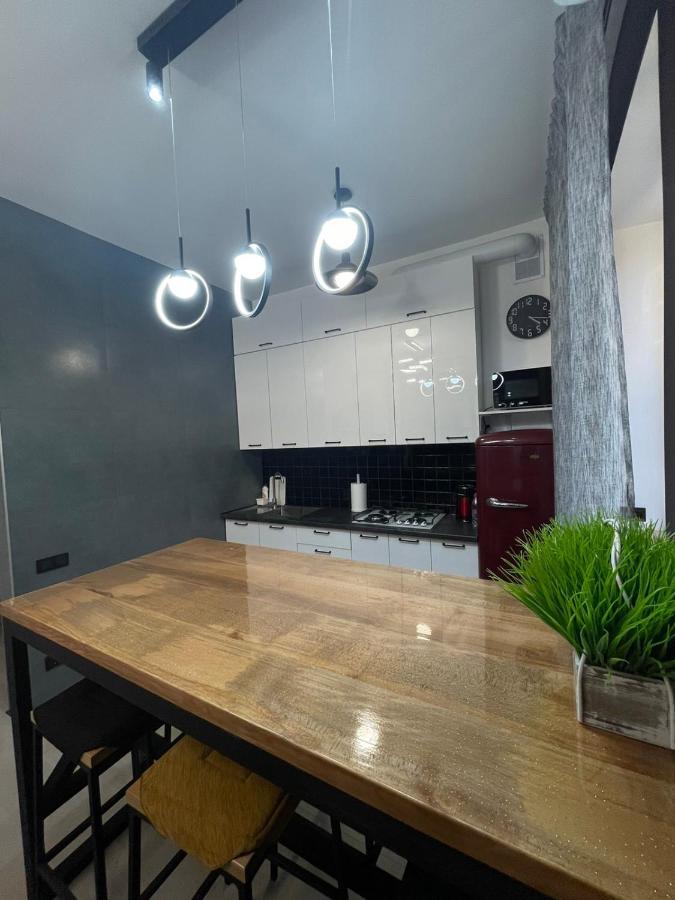 Apartament Vel Люкс Czerniowce Zewnętrze zdjęcie